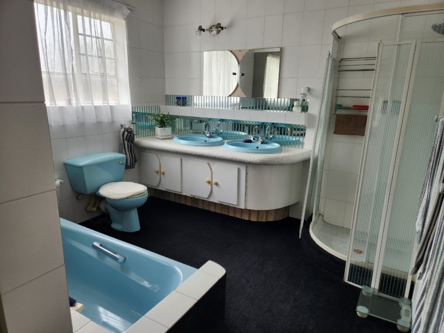 3 Bedroom Property for Sale in Humewood Eastern Cape